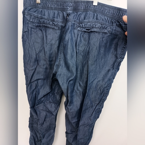 PRANA Casual Blue Denim Joggers (#1,306) - Picture 6 of 8